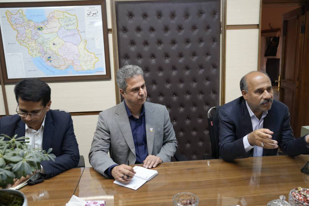 پیگیری مسائل دامپزشکی شرق هرمزگان توسط دکتر هاشمی  دیدار با رئیس سازمان دامپزشکی کشور و مسئولان استانی