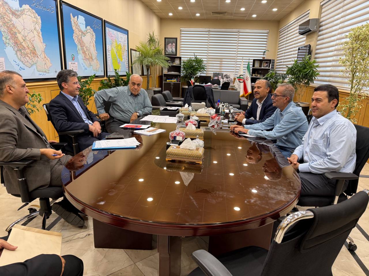 پیگیری طرح‌های زیرساختی شرق هرمزگان  دکتر سیدعبدالکریم هاشمی